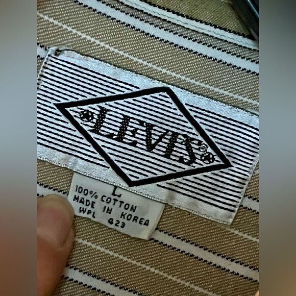 EUC Levi’s Diamond Label Button Down L Tan - Picture 7 of 8